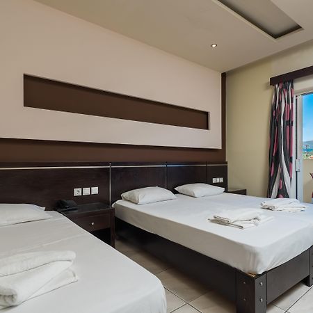 Canadian Hotel Laganas Eksteriør billede